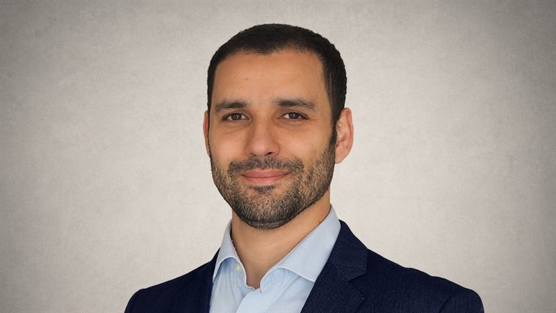 Portrait of Adel Assakkour, illustration of the op-ed published in L'Opinion